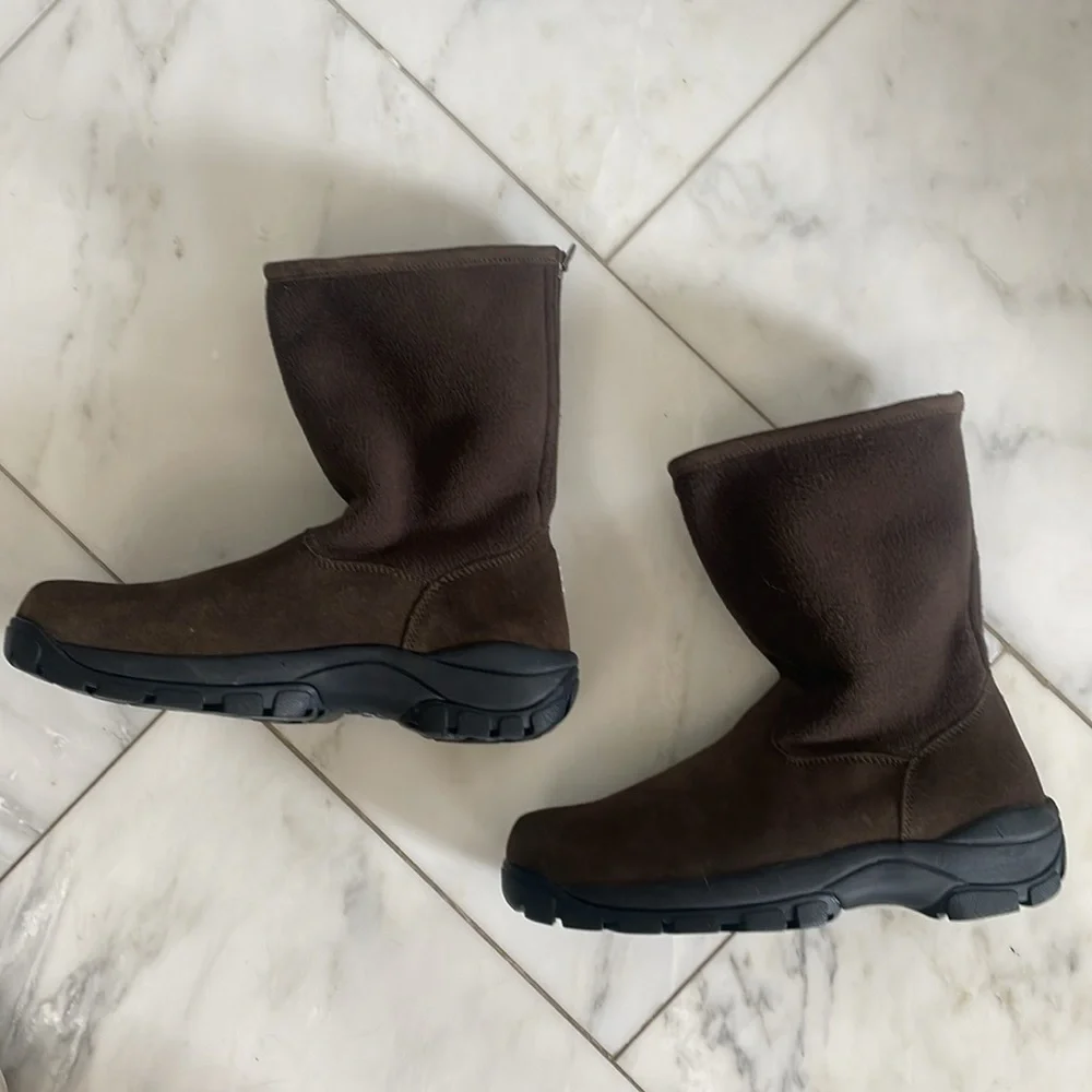 NWOT Land’s End Mens Brown Mid-calf Suede & Fleece Thick Sole Boot Size 7.5 (?)